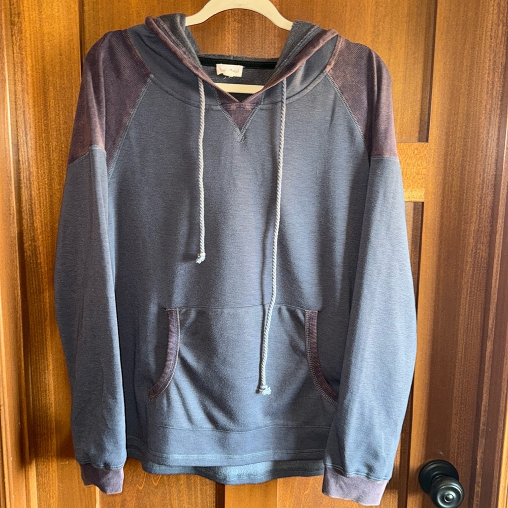 Hem & Thread Sweatshirt